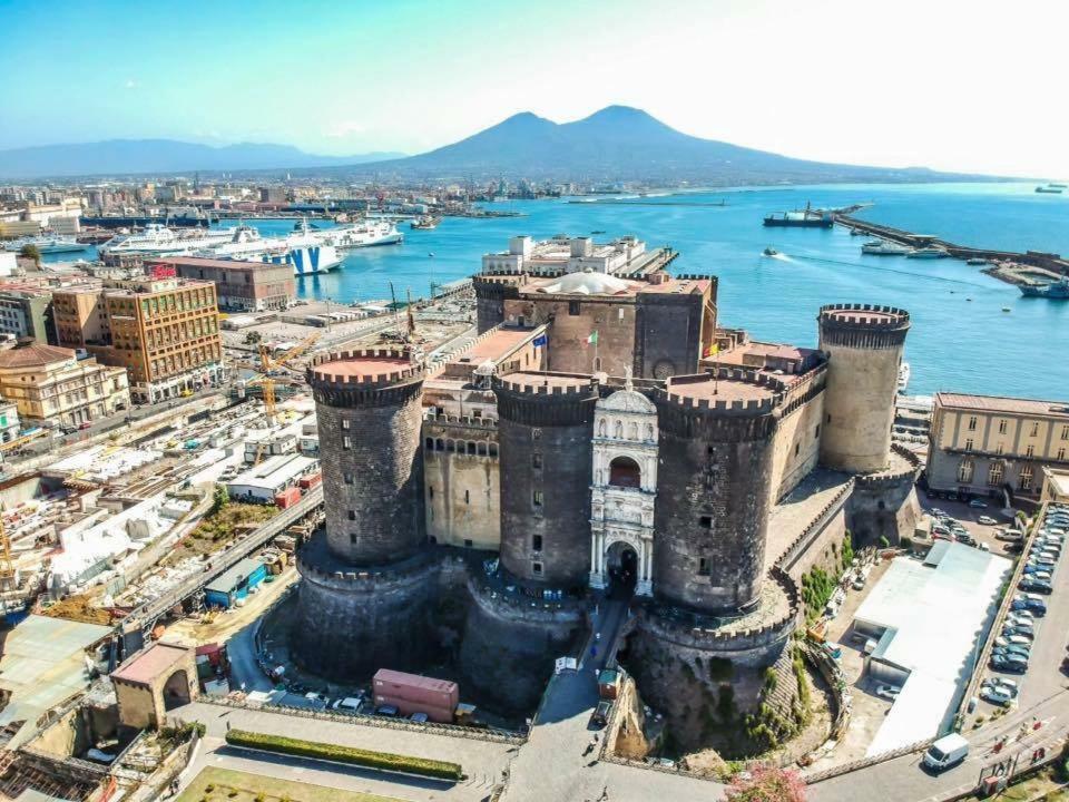 Borgo Santa Lucia Apartment Napels Buitenkant foto